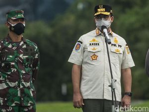 Minta Warga Tak Berkerumun, Anies Cerita Derita Saat Terkena COVID Minta Warga Tak Berkerumun, Anies Cerita Derita Saat Terkena COVID