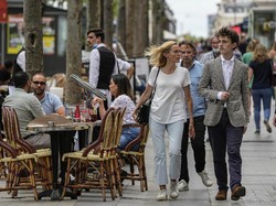 Omicron Menyebar Cepat, Prancis Perkirakan Lonjakan 100 Ribu Kasus Sehari