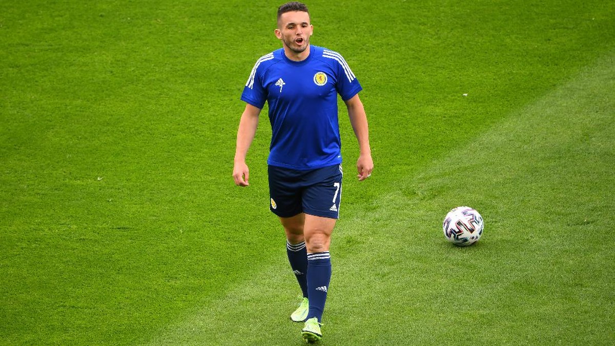 Gelandang Timnas Skotlandia, John McGinn. (Foto: Andy Buchanan - Pool/Getty Images)