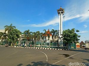 Tak Ada Salat Jumat di Masjid Agung Kudus Hari Ini!
