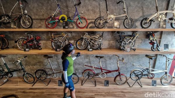 Meraup Laba Lewat Usaha Kafe Berpadu Jasa Perbaikan Sepeda