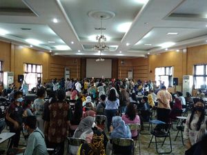 Geruduk Disdik, Orang Tua Siswa Minta PPDB Sumut Diulang Geruduk Disdik, Orang Tua Siswa Minta PPDB Sumut Diulang