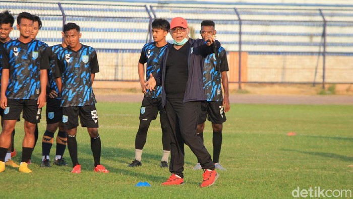 Persela Lamongan diungkap Iwan Setiawan akan menjajal Madura United.