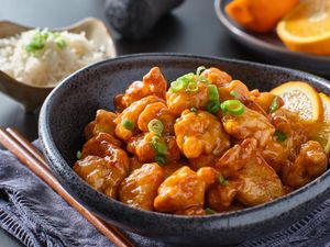 Resep Ayam Goreng Saus Jeruk ala Restoran yang Renyah Segar Resep Ayam Goreng Saus Jeruk ala Restoran yang Renyah Segar