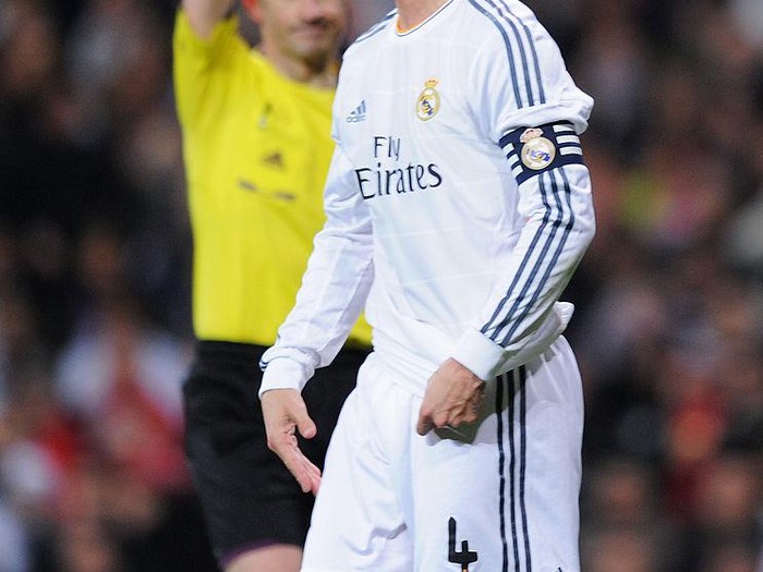 JEDDAH, SAUDI ARABIA - JANUARY 12: Sergio Ramos of Real Madrid celebrates after scoring from the penalty spot for his teams victory in the Supercopa de Espana Final match between Real Madrid and Club Atletico de Madrid at King Abdullah Sports City on January 12, 2020 in Jeddah, Saudi Arabia. (Photo by Francois Nel/Getty Images)