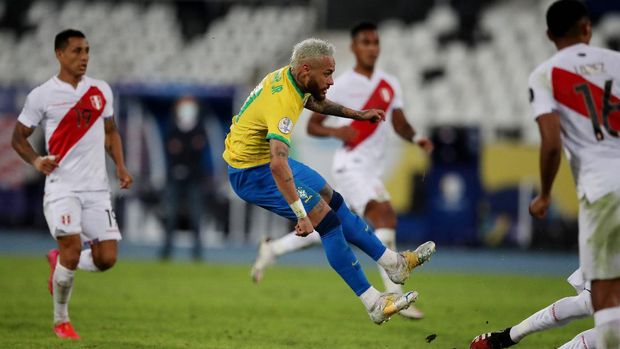 Soccer Football - Copa America 2021 - Group B - Brazil v Peru - Estadio Nilton Santos, Rio de Janeiro, Brazil - June 17, 2021 Brazil's Neymar scores their second goal REUTERS/Ricardo Moraes