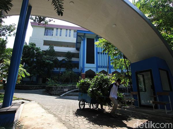 Tiga Dosen Meninggal Gegara COVID-19, Kampus UNS Solo Lockdown
