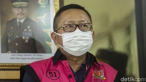 Adelin Lis Sang Pembalak Liar yang Pulang Kampung