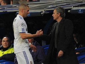 Jose Mourinho Mau Ajak Benzema Reuni Jose Mourinho Mau Ajak Benzema Reuni
