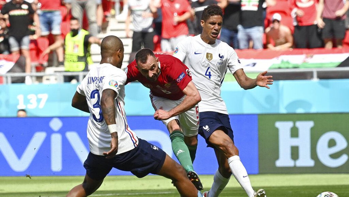 Hungaria ungguli Prancis 1-0 di babak pertama (AP/Tibor Illyes)