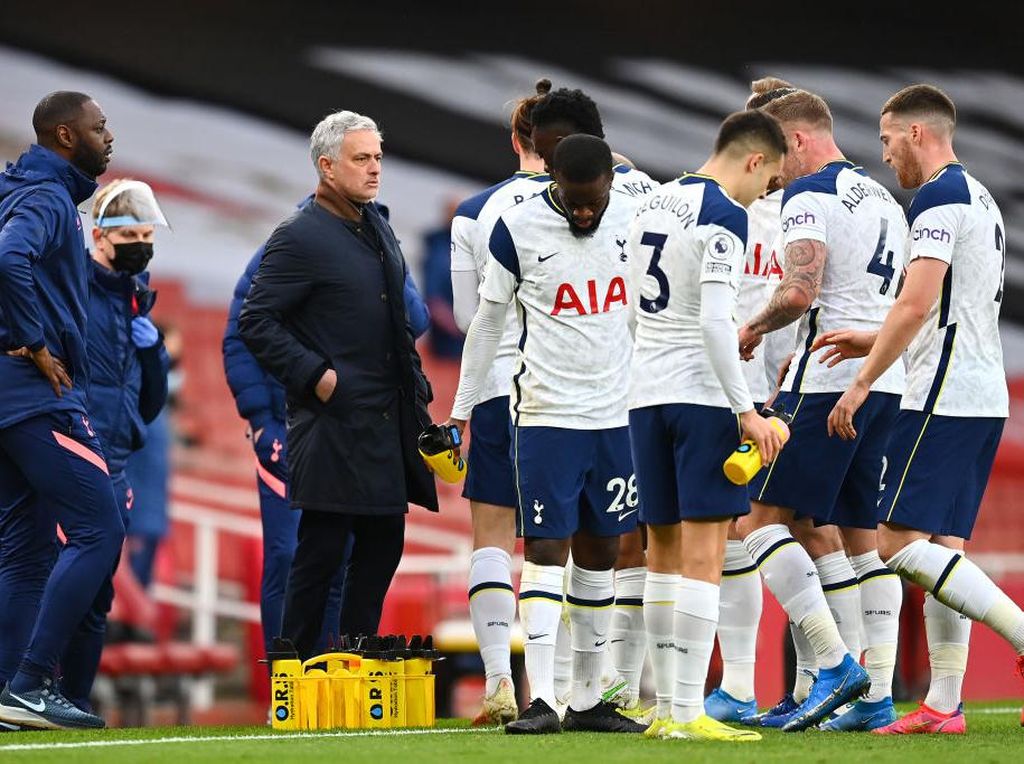 Gagal di MU dan Tottenham, Gimana Mourinho di Roma? Gagal di MU dan Tottenham, Gimana Mourinho di Roma?