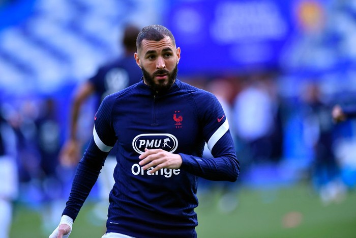PARIS, FRANCE - JUNE 08: Karim Benzama of France warms up befofe the international friendly match between France and Bulgaria at Stade de France on June 08, 2021 in Paris, France. (Photo by Aurelien Meunier/Getty Images)