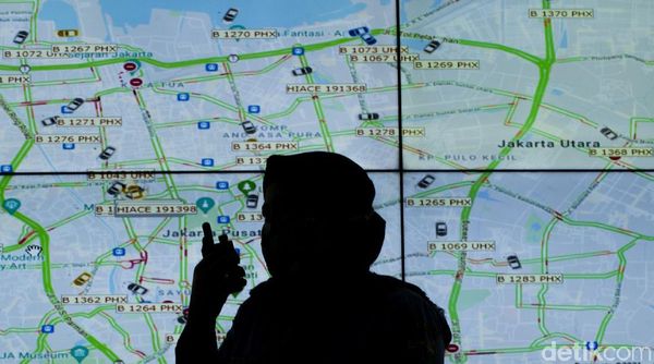 Kerja Keras Pegawai Ambulans Gawat Darurat