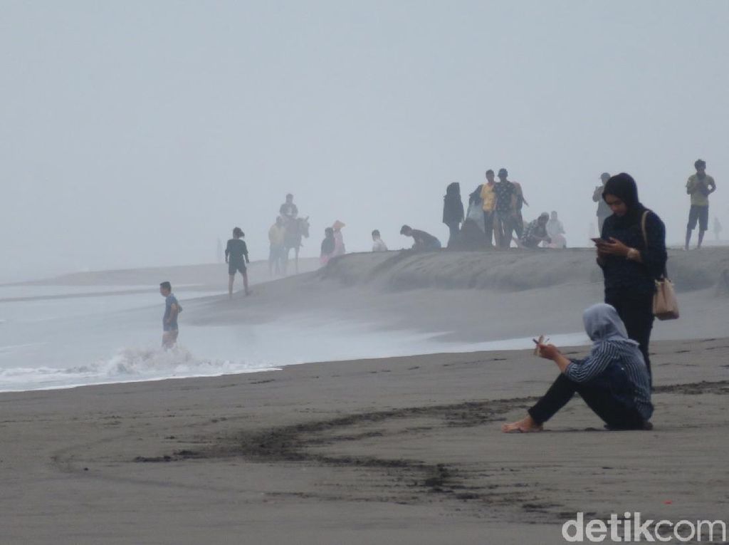 3.000 Pedagang Pantai Bantul Bakal Divaksin, Syarat Buat Jualan 3.000 Pedagang Pantai Bantul Bakal Divaksin, Syarat Buat Jualan