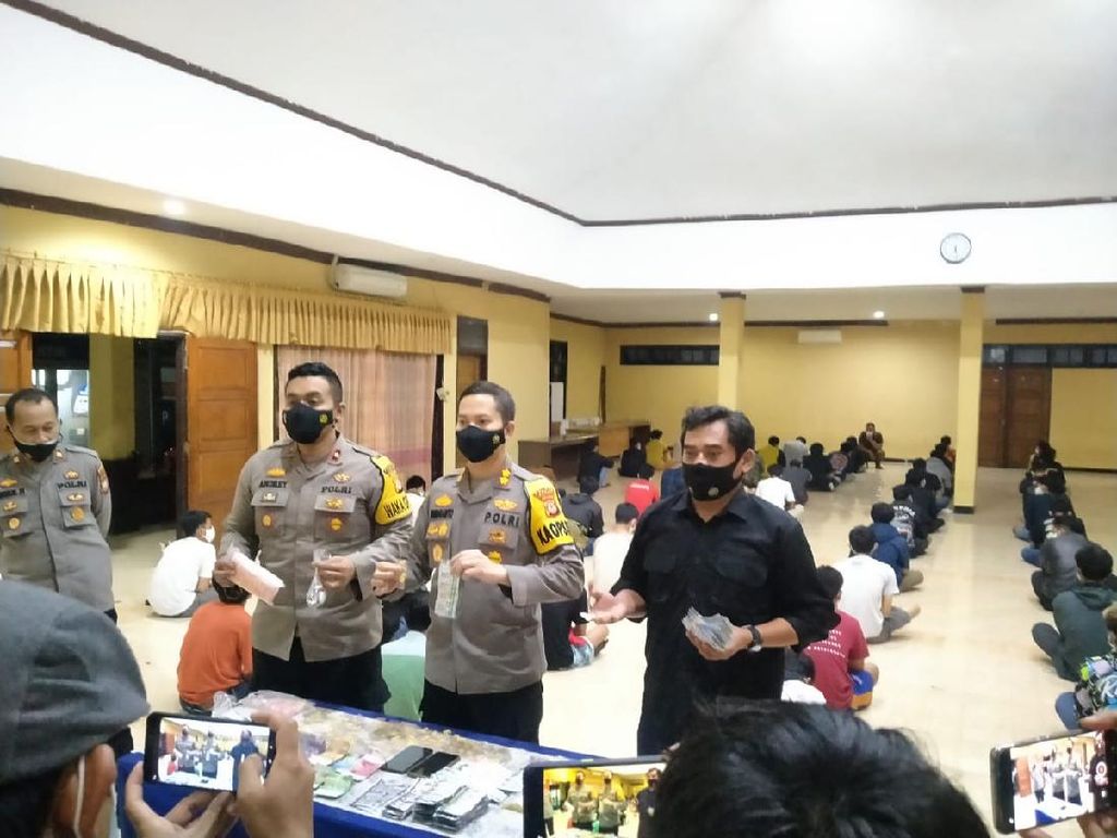Berantas Premanisme, Polres Garut Ringkus Pemasok-Penjual Obat Terlarang Berantas Premanisme, Polres Garut Ringkus Pemasok-Penjual Obat Terlarang