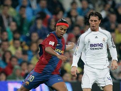 Ronaldinho Ledek Sergio Ramos, Balasannya Menohok Banget!