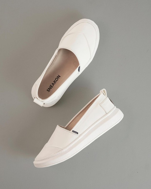 Sneakon Alfa Lux Snow/instagram.com/sneakon.id Sepatu Putih Wanita dari Brand Lokal