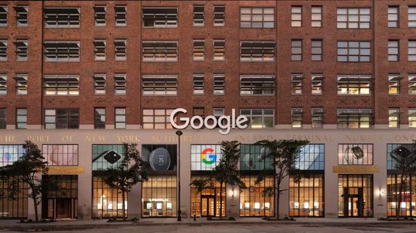 Melihat Isi Toko Pertama Google yang Mirip Apple Store