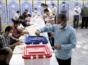 Pemungutan Suara Ditutup, Banyak Pemilih Boikot Pilpres Iran Pemungutan Suara Ditutup, Banyak Pemilih Boikot Pilpres Iran