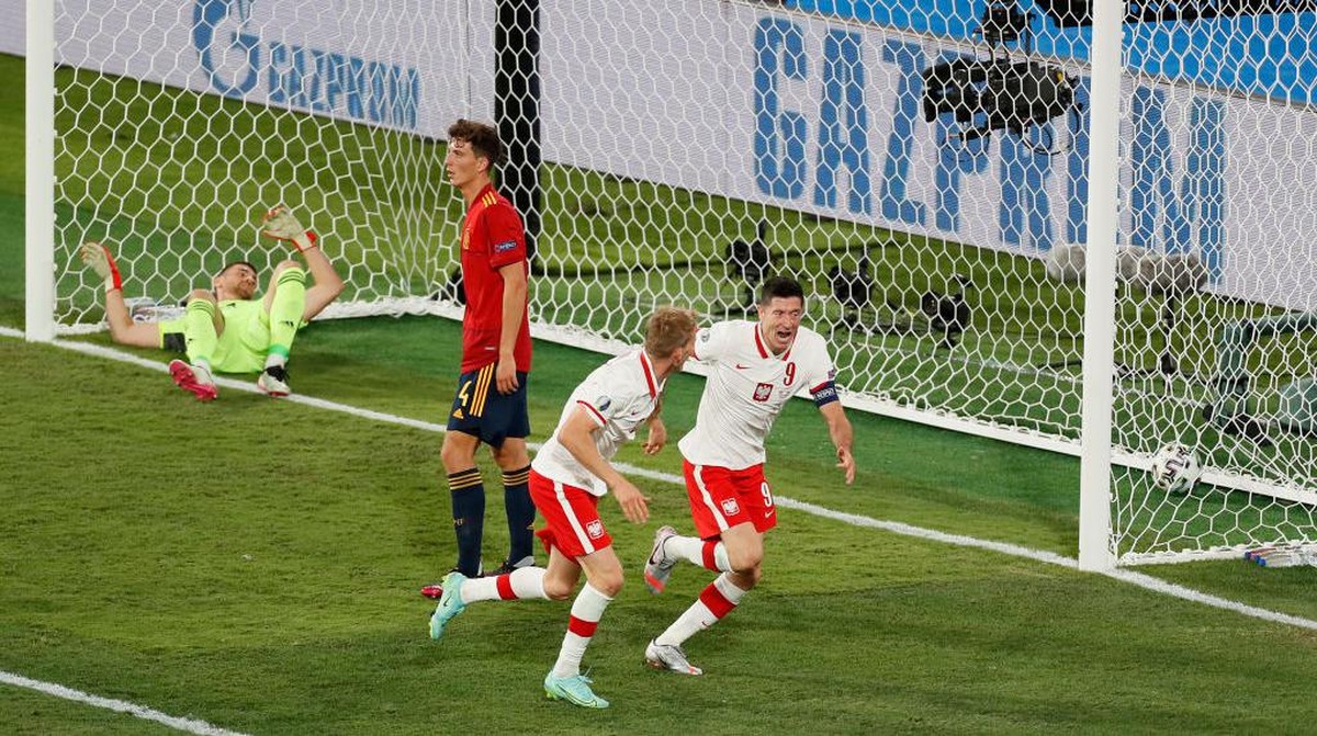 Spanyol bermain imbang 1-1 dengan Polandia di laga Grup E Piala Eropa 2020 (Foto: Getty Images/Jose Manuel Vidal - Pool)
