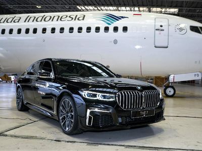 Asyik, Penumpang Garuda Kini Bisa Diantar Jemput Mobil Mewah