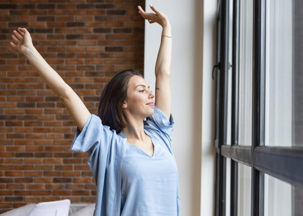 Sagitarius memiliki kepribadian yang bebas dan enggan mencemaskan masa lalu. Jadi, zodiak yang satu ini juga mampu melupakan mantannya dengan mudah.