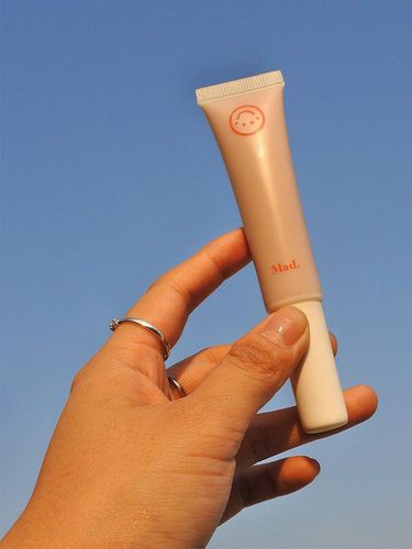 MAD FOR MAKEUP Dot Dot Glow Liquid Highlighter