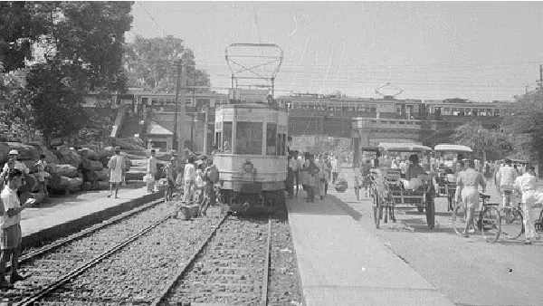 Dulu Trem Kini MRT, Begini Perkembangan Transportasi Umum di Jakarta