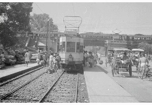 Dulu Trem Kini MRT, Begini Perkembangan Transportasi Umum di Jakarta