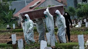 Jakarta Tak Baik-baik Saja, Pemakaman COVID-19 Melonjak