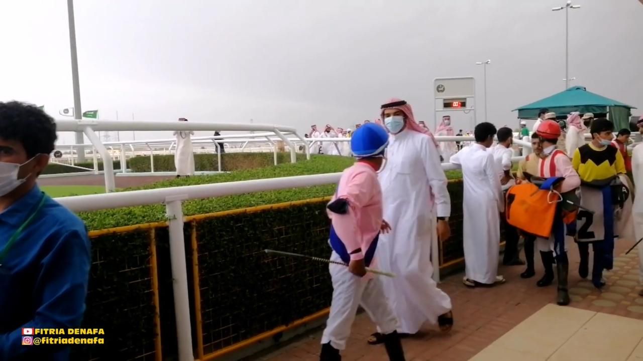 Joki Pacuan Kuda di Arab