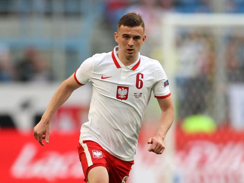 Bellingham Pegang Rekor Cuma 6 Hari, Kena Geser Kacper Kozlowski Bellingham Pegang Rekor Cuma 6 Hari, Kena Geser Kacper Kozlowski