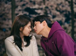 Demam Drama Nevertheless, Ini 8 Momen Mesra Song Kang dan Han So Hee