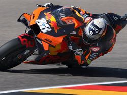 Kecelakaan Oliveira-Lecuona yang Bikin MotoGP Algarve Selesai Lebih Cepat