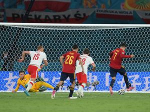 Spanyol Diimbangi Polandia, Rodri: Bolanya Tidak Mau Masuk ke Gawang