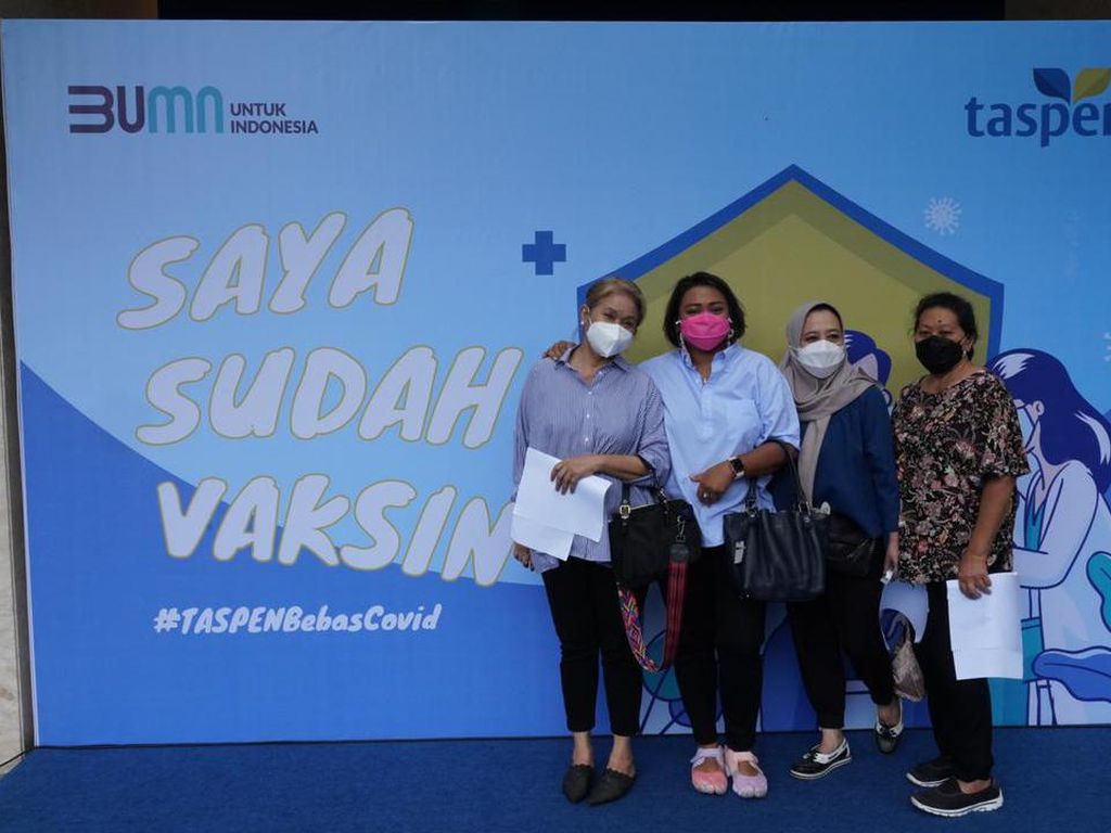 TASPEN Gelar Vaksinasi Gotong Royong, Diikuti 593 Karyawan & Keluarga TASPEN Gelar Vaksinasi Gotong Royong, Diikuti 593 Karyawan & Keluarga