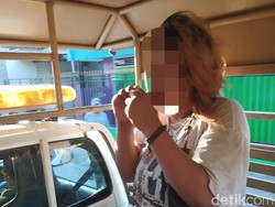 Anak Jalanan Ini Nangis Saat Diamankan, Satpol PP Duga Minum Pil Koplo