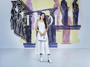 Cantiknya Jisoo dan Anya Taylor-Joy di Fashion Show Dior Cruise 2022