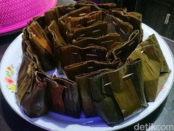Botok Ikan Laut Trenggalek yang Gurih Sedap Berbungkus Daun Pisang