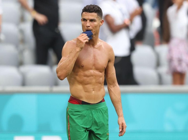 MUNICH, GERMANY - JUNE 19: Cristiano Ronaldo of Portugal looks dejected following defeat in the UEFA Euro 2020 Championship Group F match between Portugal and Germany at Football Arena Munich on June 19, 2021 in Munich, Germany. (Photo by Alexander Hassenstein/Getty Images)