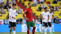 Portugal ditaklukkan Jerman 2-4 di lanjutan Euro 2020. Hal itu membuat langkah Portugal makin berat ke babak selanjutnya (Getty Images/Alexander Hassenstein)