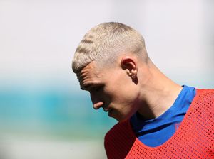 Duh, Phil Foden Ribut sama Pacar saat Liburan Bareng