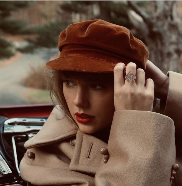 Post Instagram Taylor Swift saat umumkan album Red (Taylor's Version).