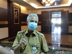 Zona Merah Jateng Tambah Jadi 13, Ganjar: Kita Tak Baik-baik Saja!