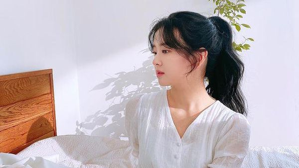 Potret Hwang Bo Reum Byeol yang Gabung Kim Yo Han Main di School 2021