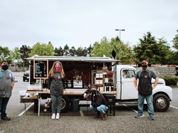 Jual Kopi Pakai Vespa dan Mobil Kini Sedang Tren