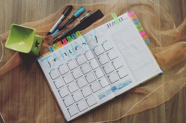 jadwal kegiatan bisa membantu mendorong timbulnya motivasi dan memastikan kamu memiliki tidur yang cukup