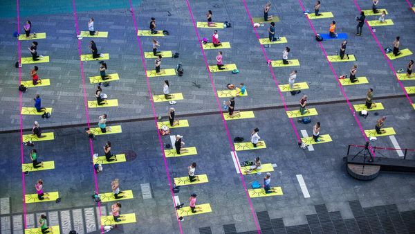 Menengok Peringatan Hari Yoga Sedunia di Berbagai Negara