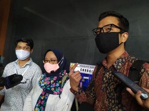 Warga DKI Gugat Juliari Ganti Rugi Rp 16 Juta Terkait Bansos Tak Layak Makan