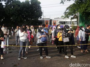 Catat! Penumpang KRL Wajib Pakai Masker Ganda Mulai 5 Juli